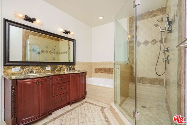 2005 Robinson Street B, Redondo Beach, CA 90278