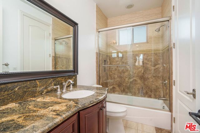 2005 Robinson Street B, Redondo Beach, CA 90278