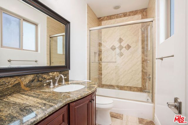 2005 Robinson Street B, Redondo Beach, CA 90278