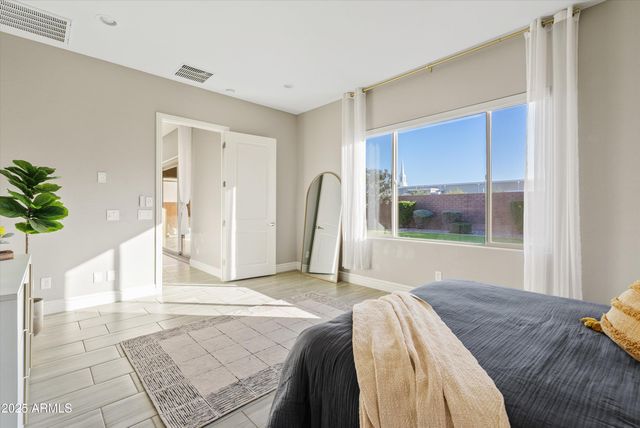 4431 S BENTON Lane, Mesa, AZ 85212