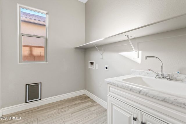 4431 S BENTON Lane, Mesa, AZ 85212