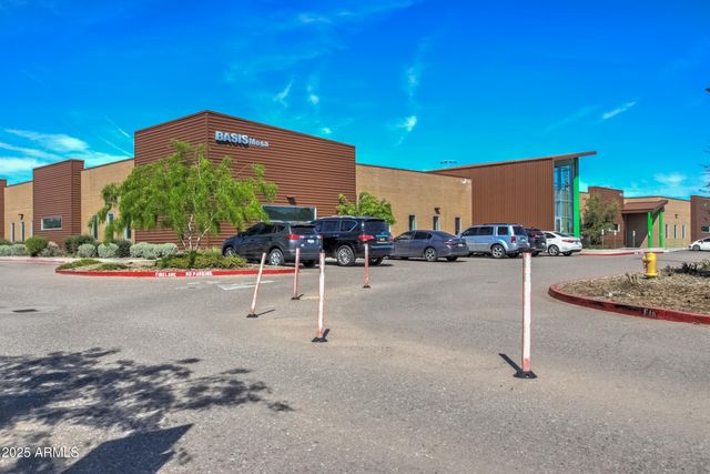 4431 S BENTON Lane, Mesa, AZ 85212