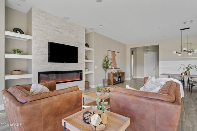 4431 S BENTON Lane, Mesa, AZ 85212