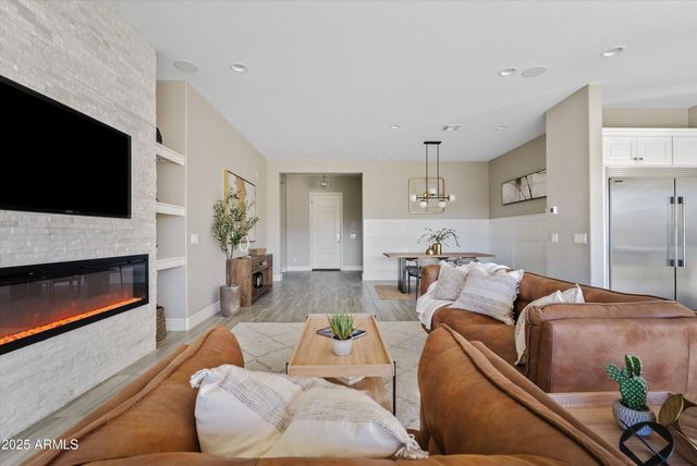 4431 S BENTON Lane, Mesa, AZ 85212