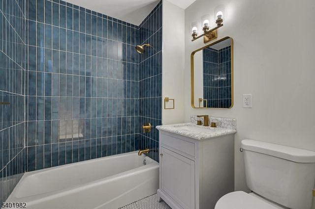 61 Arnold Ter, South Orange Village Twp., NJ 07079