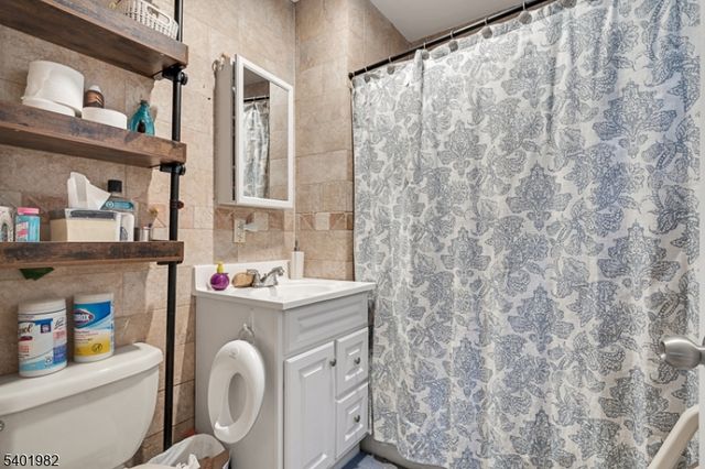 61 Arnold Ter, South Orange Village Twp., NJ 07079