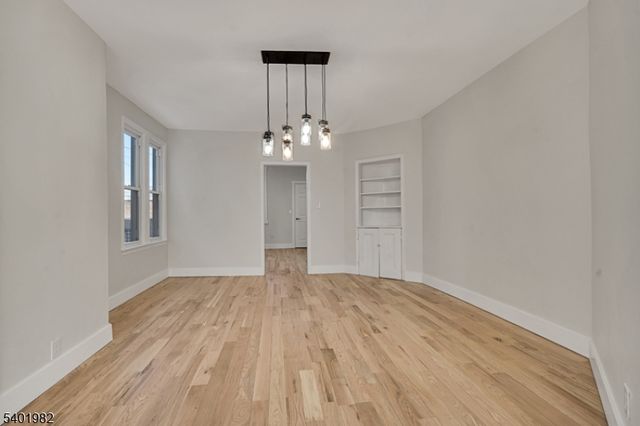 61 Arnold Ter, South Orange Village Twp., NJ 07079