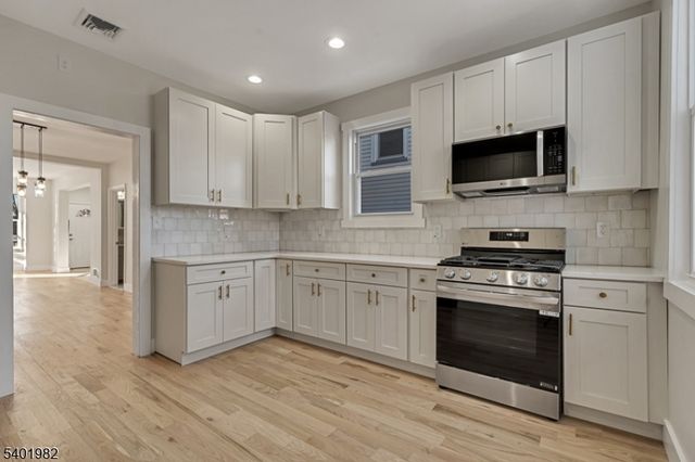 61 Arnold Ter, South Orange Village Twp., NJ 07079