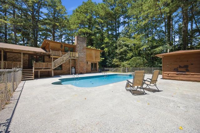 2286 NE Dawnville Beaverdale Road, Dalton, GA 30721