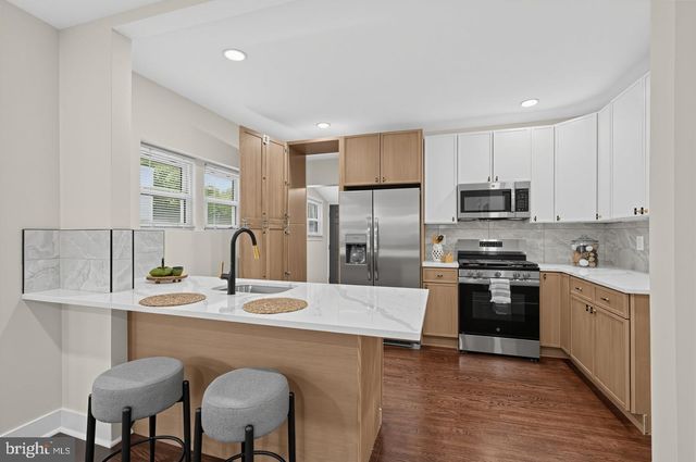 317 E VERNON, Philadelphia, PA 19119