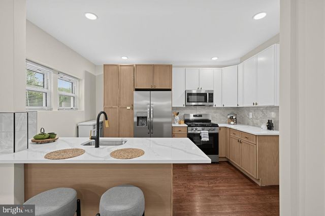 317 E VERNON, Philadelphia, PA 19119
