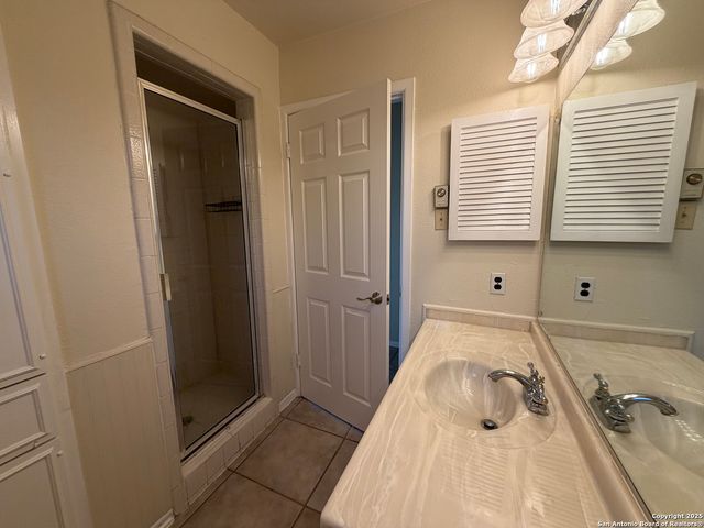 1236 E Live Oak Rd, Schertz, TX 78154