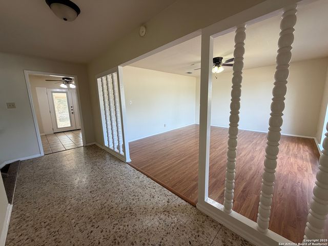 1236 E Live Oak Rd, Schertz, TX 78154