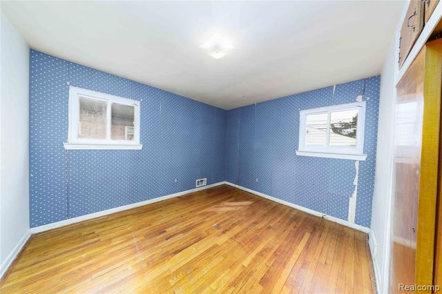 31915 Saint Margaret Street, Saint Clair Shores, MI 48082