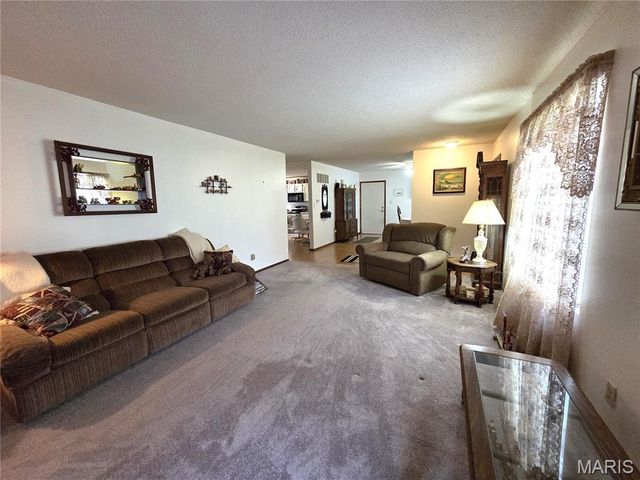 13982 State Route 21, De Soto, MO 63020
