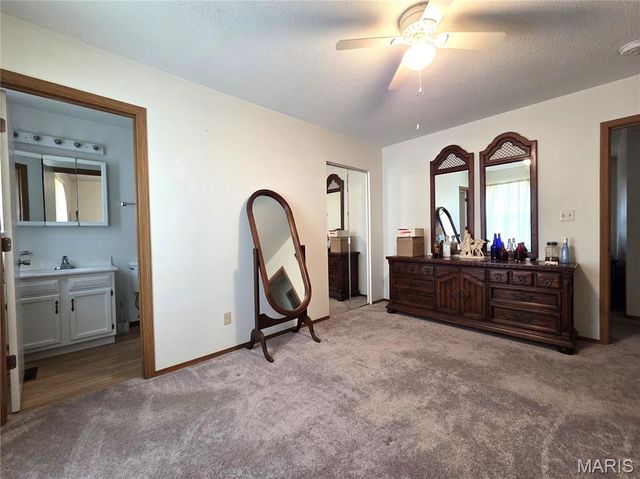 13982 State Route 21, De Soto, MO 63020