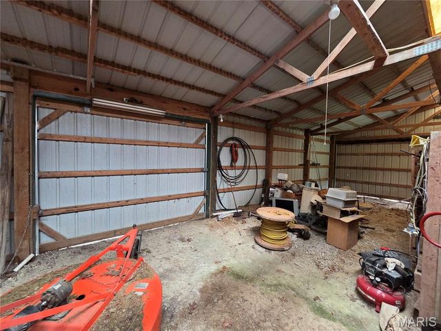 13982 State Route 21, De Soto, MO 63020