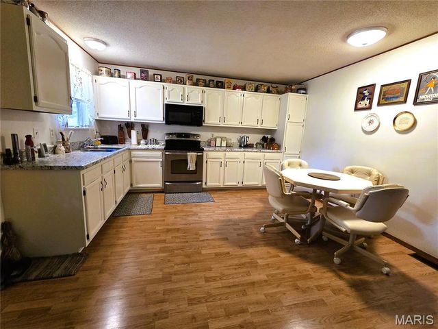 13982 State Route 21, De Soto, MO 63020