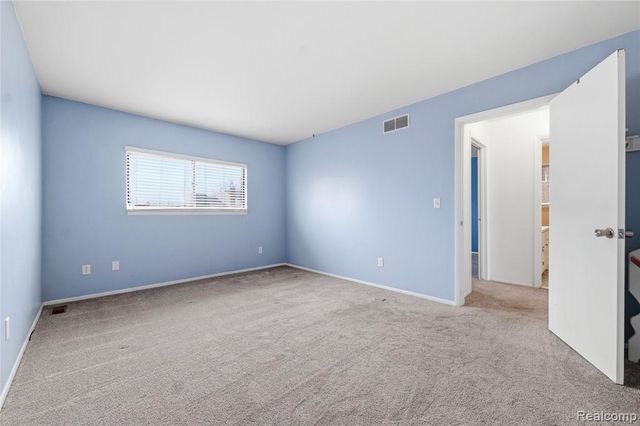 16371 Benmar Drive, Roseville, MI 48066