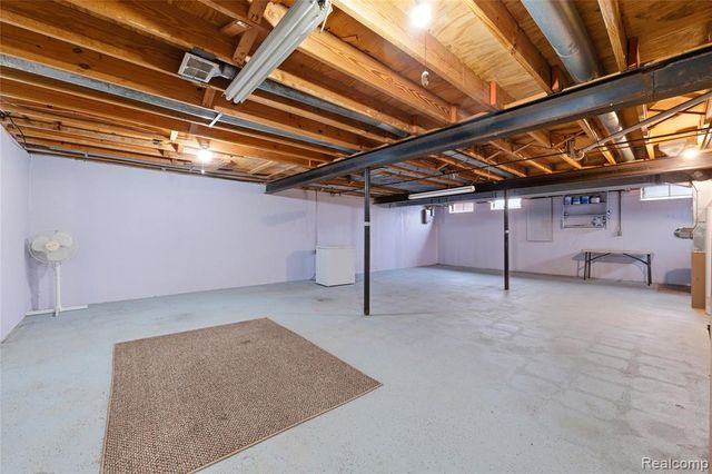 16371 Benmar Drive, Roseville, MI 48066