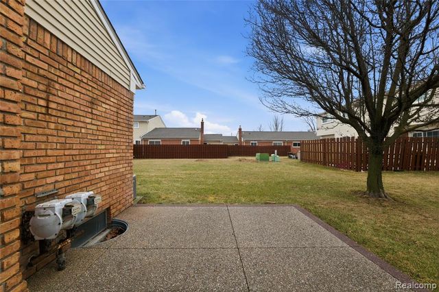 16371 Benmar Drive, Roseville, MI 48066