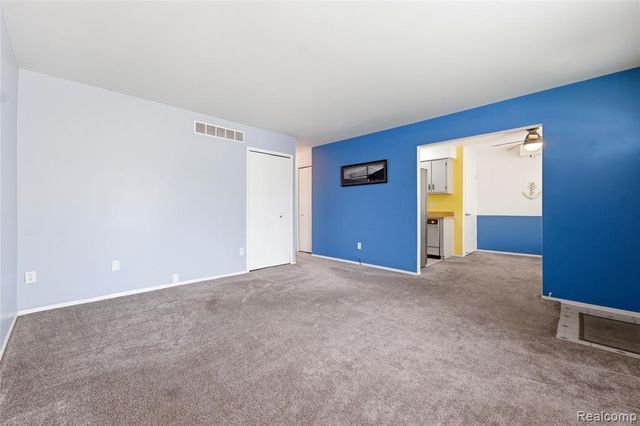 16371 Benmar Drive, Roseville, MI 48066