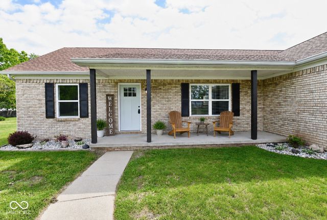 1095 S Teresa Drive, Martinsville, IN 46151