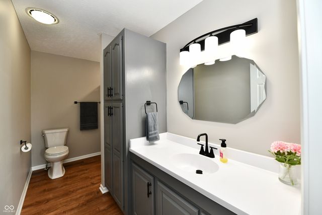1095 S Teresa Drive, Martinsville, IN 46151