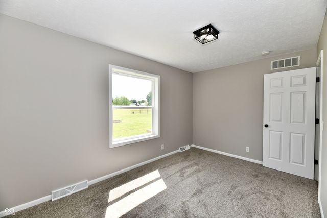 1095 S Teresa Drive, Martinsville, IN 46151