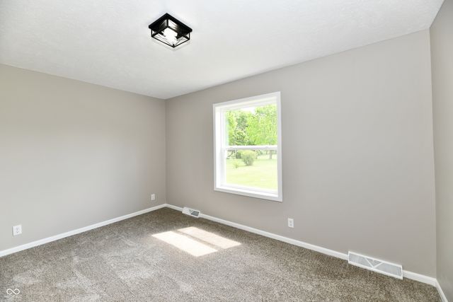 1095 S Teresa Drive, Martinsville, IN 46151