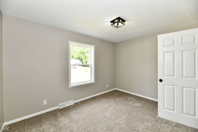 1095 S Teresa Drive, Martinsville, IN 46151