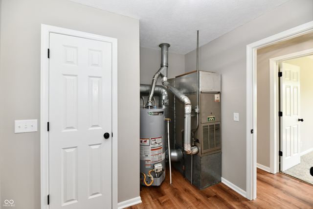 1095 S Teresa Drive, Martinsville, IN 46151