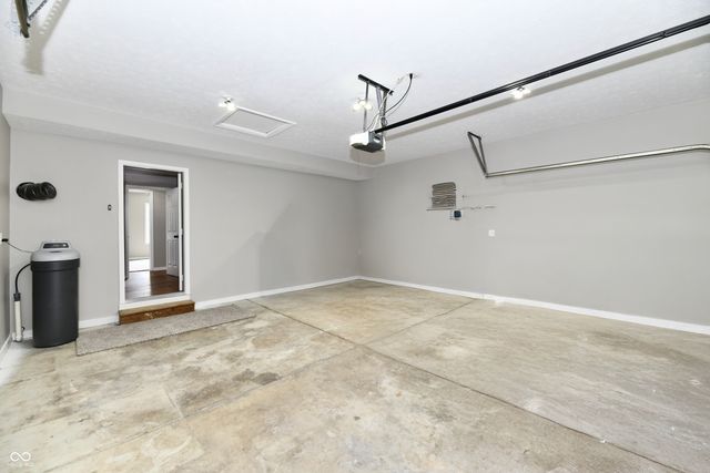 1095 S Teresa Drive, Martinsville, IN 46151
