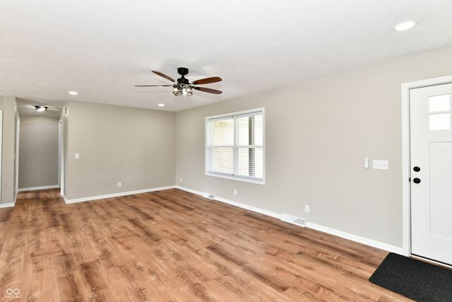 1095 S Teresa Drive, Martinsville, IN 46151