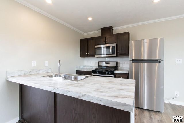 177 E Cellini Dr, Pueblo, CO 81007