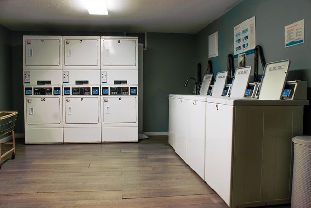 One Summit Dr. 57, Reading, MA 01867