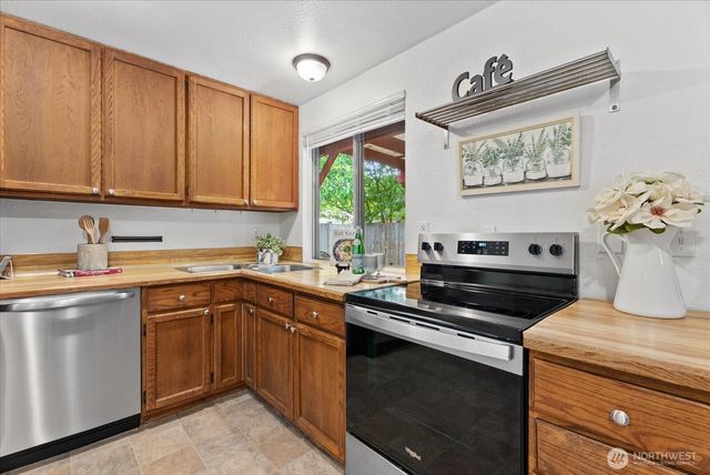 29452 34th Avenue S, Auburn, WA 98001