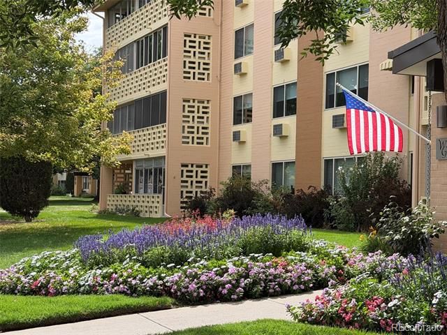 605 S Alton Way 9B, Denver, CO 80247
