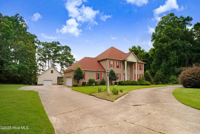 4904 Pebble Beach Circle, Wilson, NC 27896