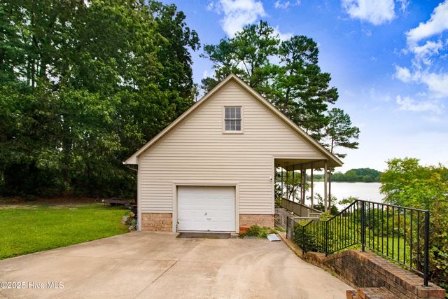4904 Pebble Beach Circle, Wilson, NC 27896