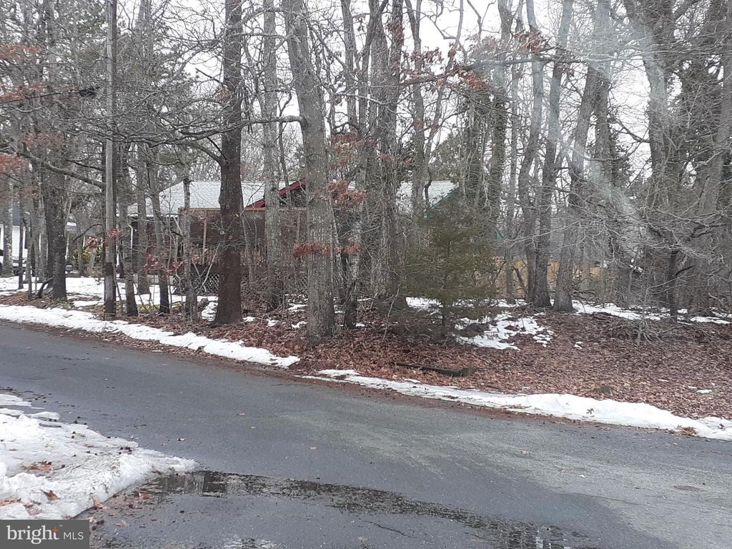 3 DEMARET CT, Little Egg Harbor Twp, NJ 08087