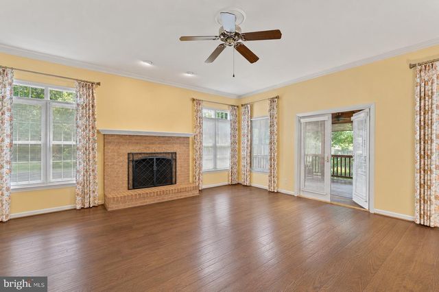 4804 LEIGHFIELD VALLEY DR, Chantilly, VA 20151