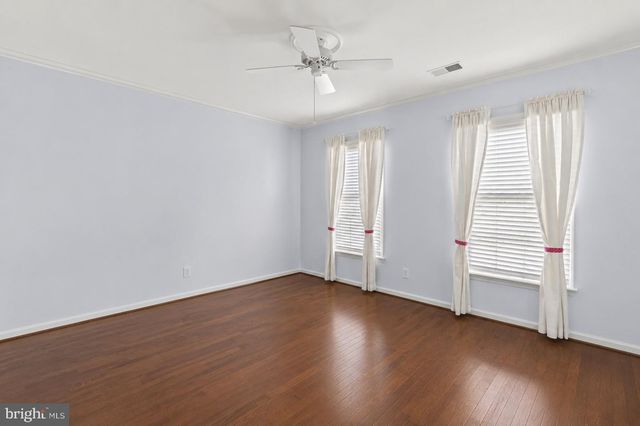 4804 LEIGHFIELD VALLEY DR, Chantilly, VA 20151