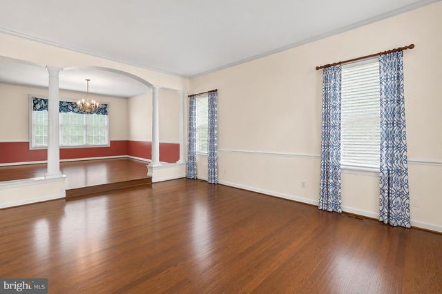 4804 LEIGHFIELD VALLEY DR, Chantilly, VA 20151