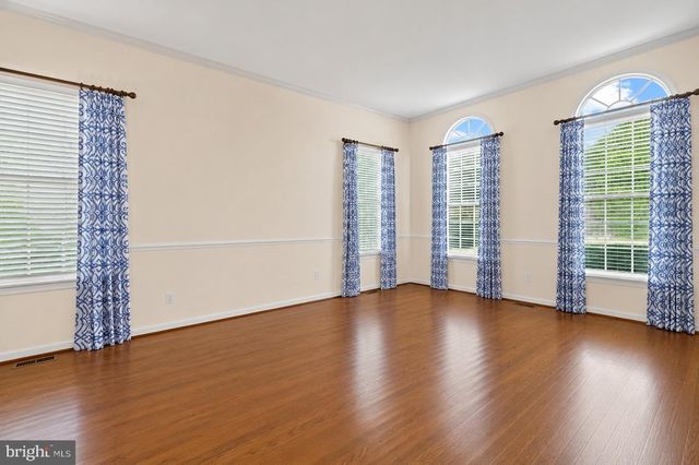 4804 LEIGHFIELD VALLEY DR, Chantilly, VA 20151