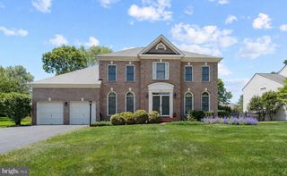 4804 LEIGHFIELD VALLEY DR, Chantilly, VA 20151
