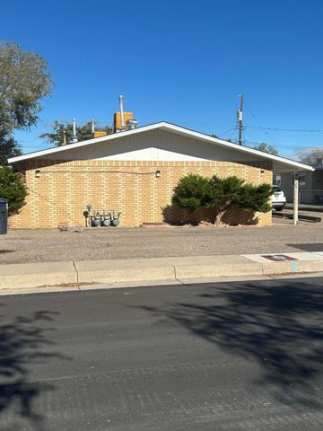 4017 Thaxton Avenue SE, Albuquerque, NM 87108