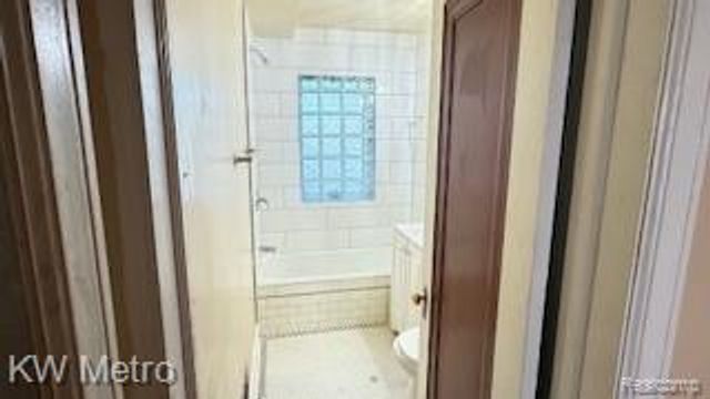 11739 Grandmont Avenue, Detroit, MI 48227