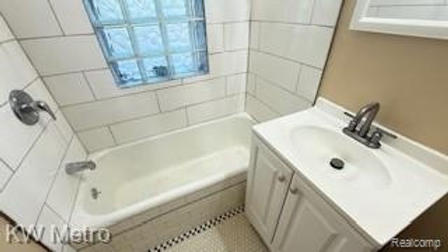 11739 Grandmont Avenue, Detroit, MI 48227