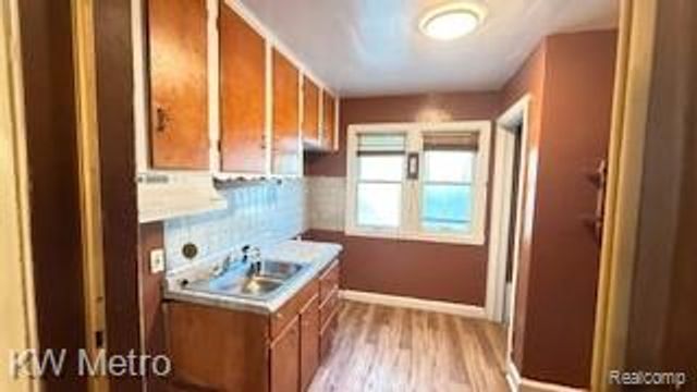 11739 Grandmont Avenue, Detroit, MI 48227
